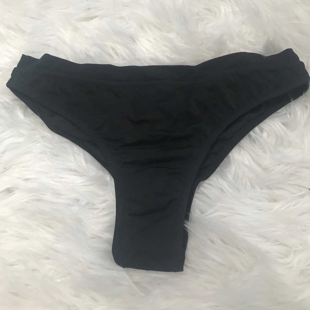 NWOT HIGH LEG HIGH WAISTED BRAZILIAN BIKINI BOTTOM